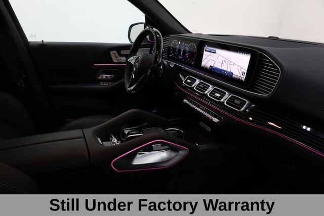 Mercedes-Benz GLS Vehicle Full-screen Gallery Image 17