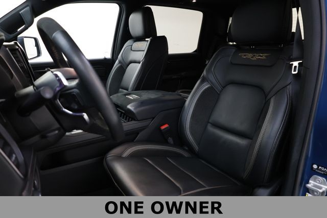 Ram 1500 Vehicle Full-screen Gallery Image 10