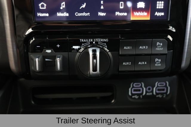 Ram 1500 Vehicle Full-screen Gallery Image 22