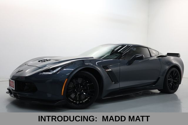 Chevrolet Corvette Vehicle Full-screen Gallery Image 02