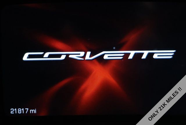Chevrolet Corvette Vehicle Full-screen Gallery Image 06