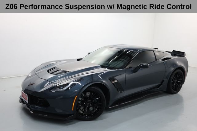 Chevrolet Corvette Vehicle Full-screen Gallery Image 23