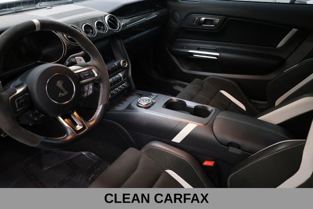 Ford Mustang Vehicle Full-screen Gallery Image 14