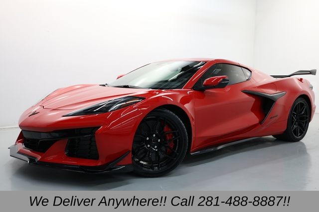 Chevrolet Corvette Vehicle Full-screen Gallery Image 03