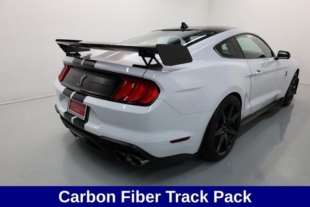 Ford Mustang Vehicle Full-screen Gallery Image 11