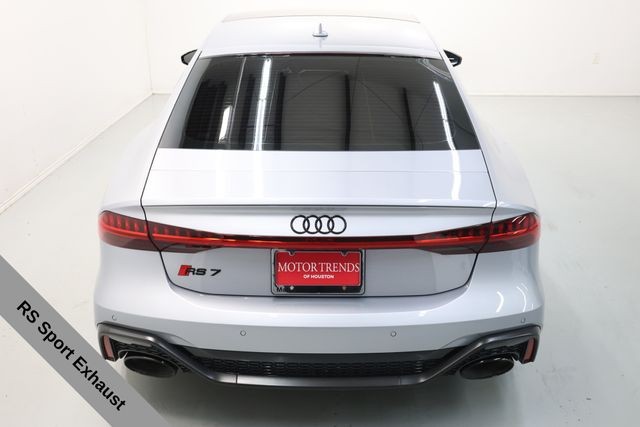 Audi RS 7 Vehicle Full-screen Gallery Image 15