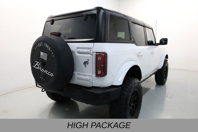 Ford Bronco Vehicle Full-screen Gallery Image 19