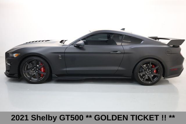Ford Mustang Vehicle Full-screen Gallery Image 04