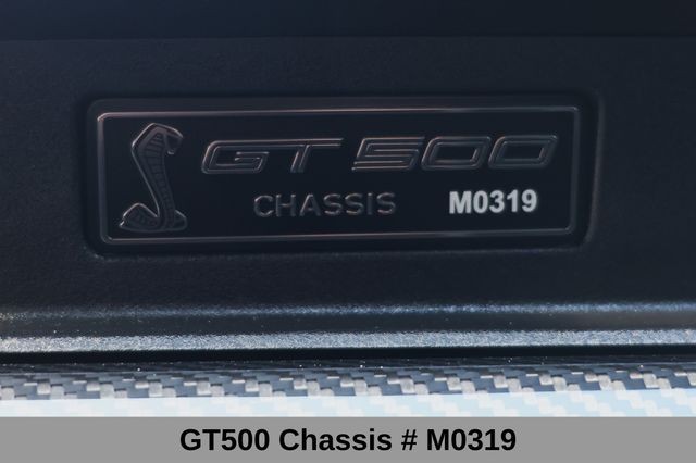 Ford Mustang Vehicle Full-screen Gallery Image 07