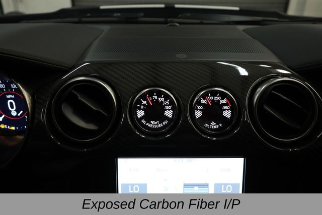 Ford Mustang Vehicle Full-screen Gallery Image 16