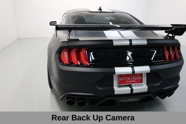 Ford Mustang Vehicle Full-screen Gallery Image 23