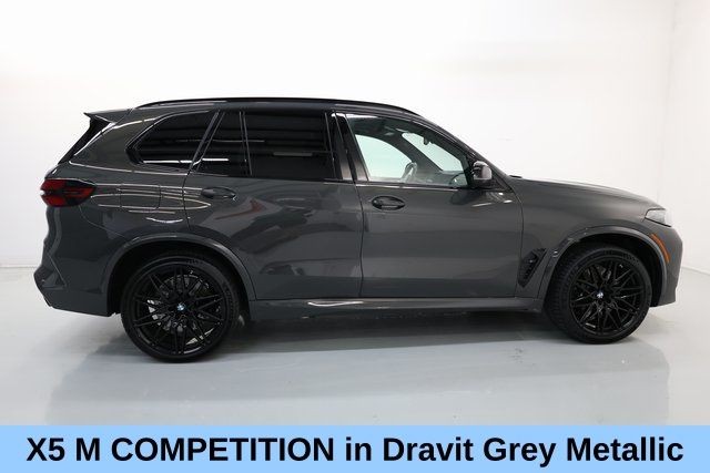 BMW X5 M Vehicle Full-screen Gallery Image 03