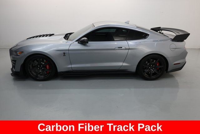 Ford Mustang Vehicle Full-screen Gallery Image 15