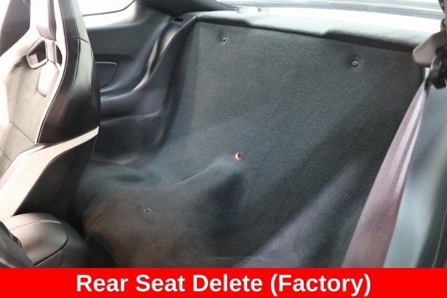 Ford Mustang Vehicle Full-screen Gallery Image 21