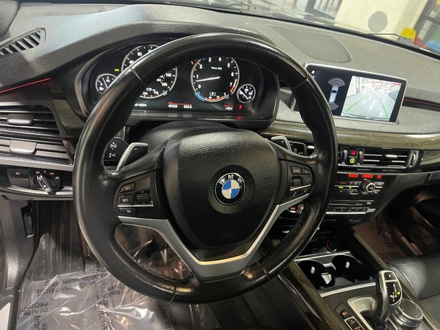 BMW X5 Vehicle Image 22
