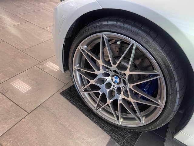 BMW M3 Vehicle Image 06