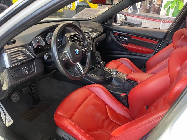 BMW M3 Vehicle Image 17