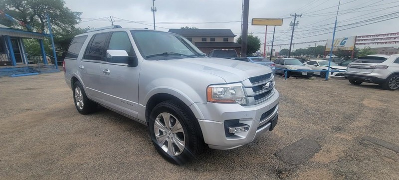 2015 Ford Expedition Platinum photo