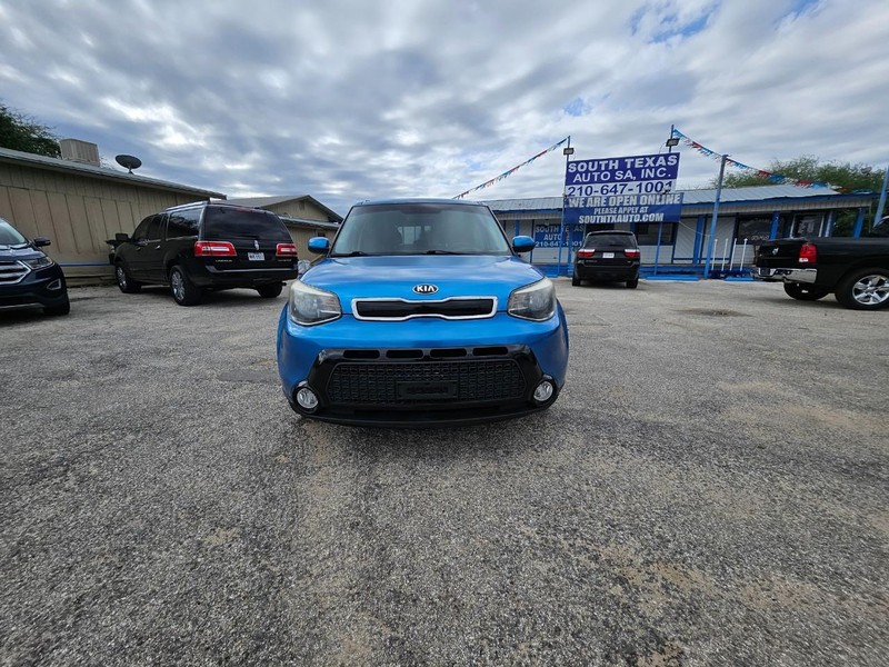 Kia Soul Vehicle Full-screen Gallery Image 3