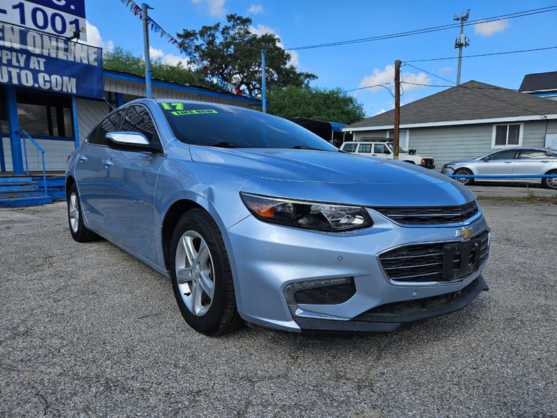 Chevrolet Malibu Vehicle Full-screen Gallery Image 3