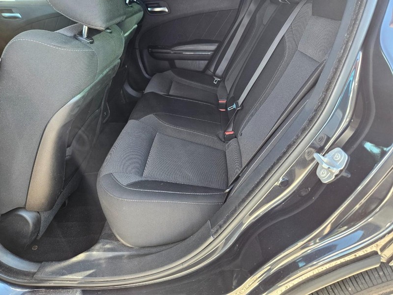 Dodge Charger Vehicle Full-screen Gallery Image 7