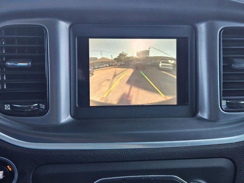 Dodge Charger Vehicle Full-screen Gallery Image 10