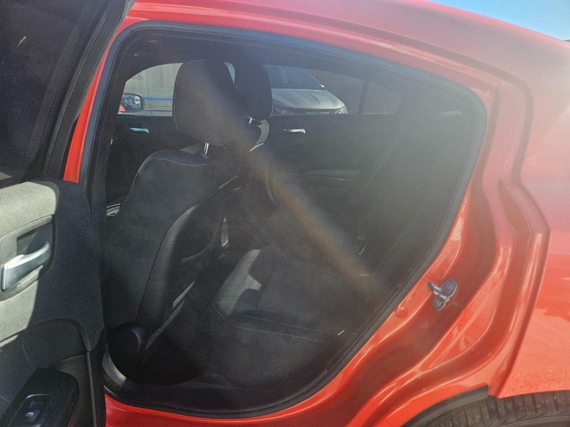 Dodge Charger Vehicle Full-screen Gallery Image 11