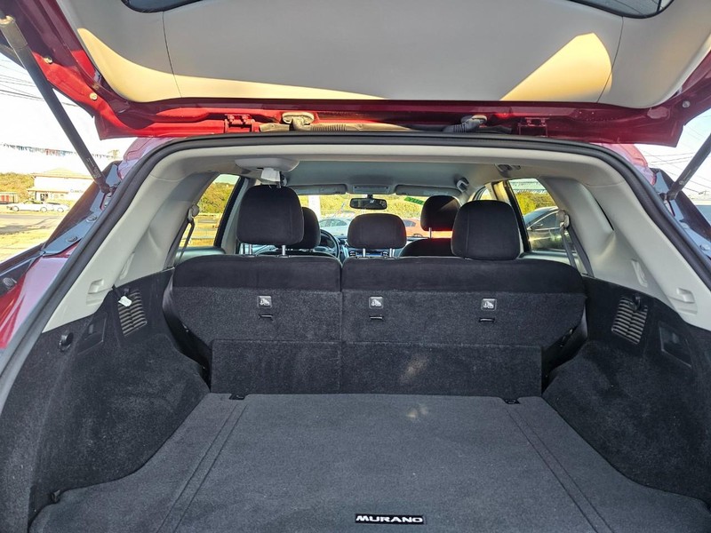 Nissan Murano Vehicle Full-screen Gallery Image 09