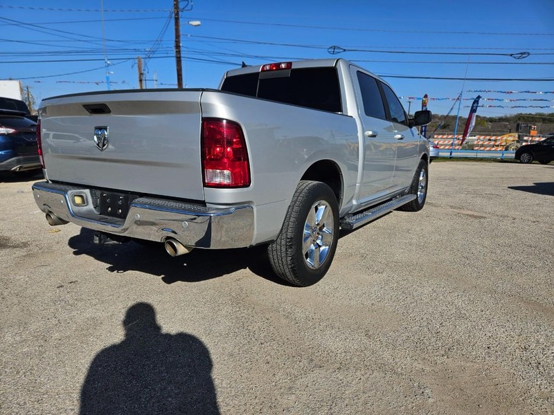 Ram 1500 Vehicle Full-screen Gallery Image 5