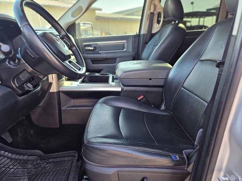 Ram 1500 Vehicle Full-screen Gallery Image 10