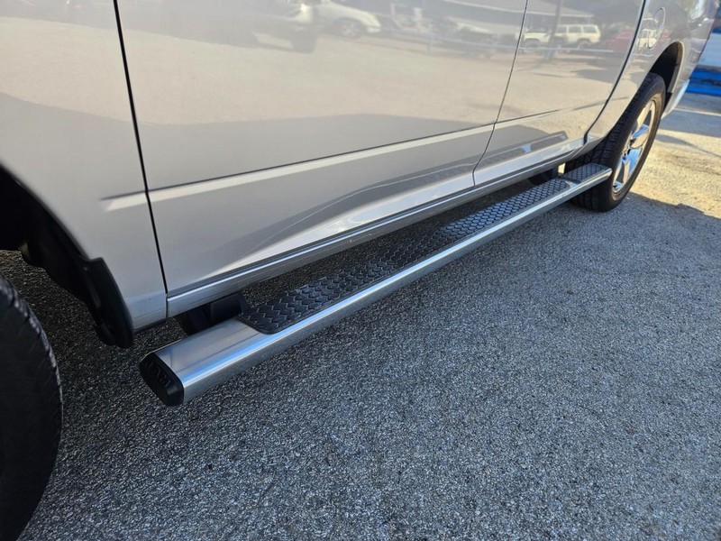 Ram 1500 Vehicle Full-screen Gallery Image 14