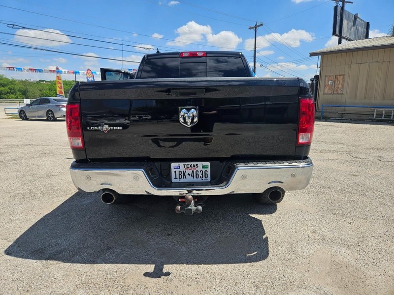 Ram 1500 Classic Vehicle Full-screen Gallery Image 6