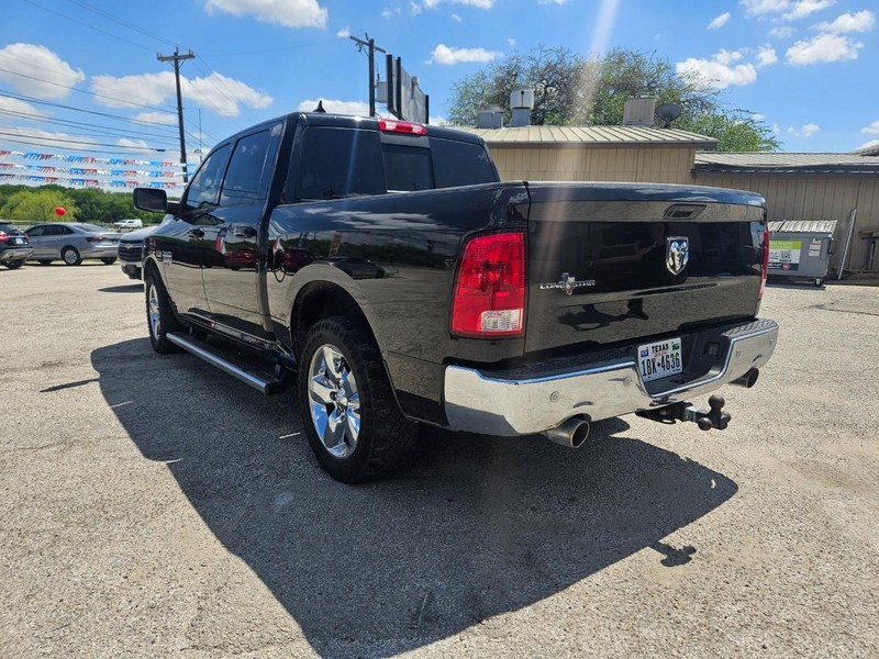 Ram 1500 Classic Vehicle Full-screen Gallery Image 7