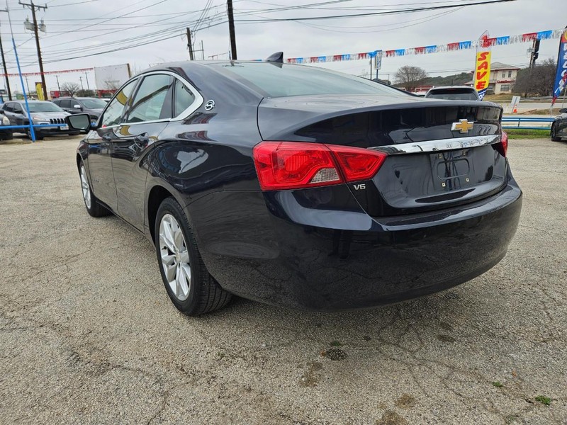 Chevrolet Impala Vehicle Full-screen Gallery Image 2