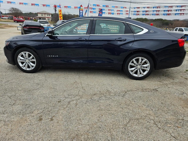 Chevrolet Impala Vehicle Full-screen Gallery Image 3