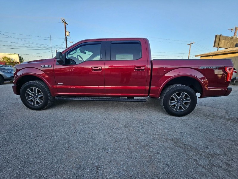 Ford F-150 Vehicle Full-screen Gallery Image 03