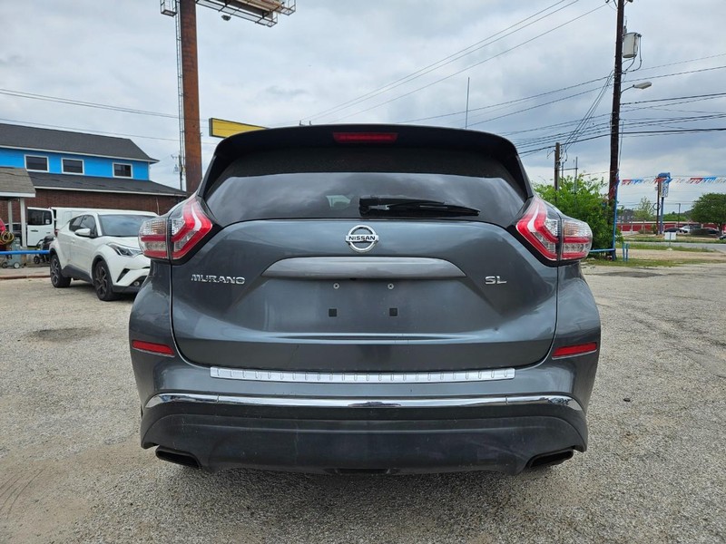 Nissan Murano Vehicle Full-screen Gallery Image 7