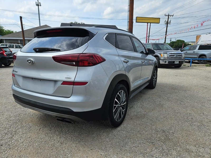 Hyundai Tucson Vehicle Full-screen Gallery Image 5