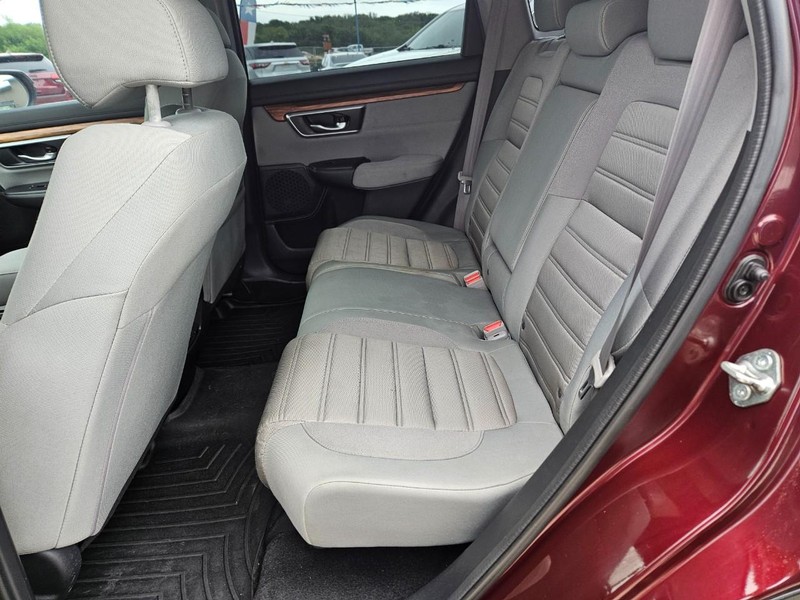 Honda CR-V Vehicle Full-screen Gallery Image 9