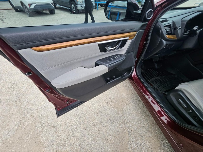 Honda CR-V Vehicle Full-screen Gallery Image 11