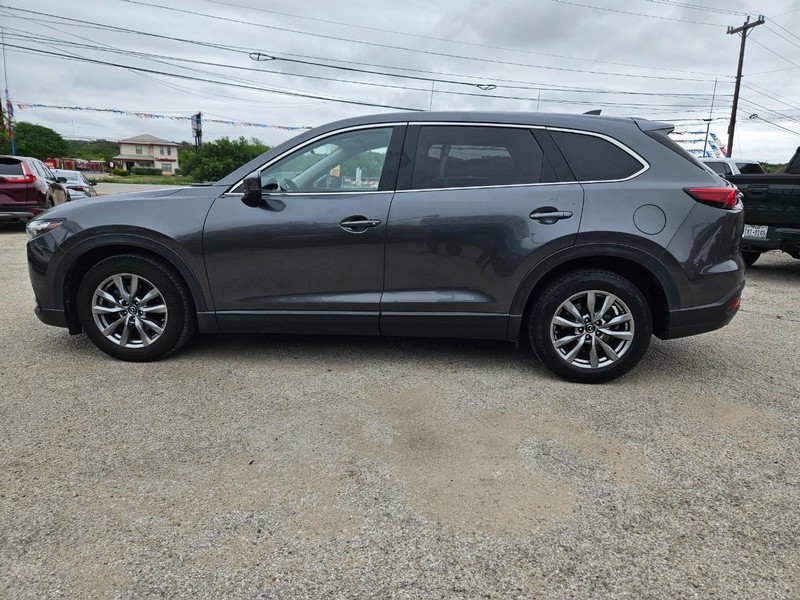 Mazda CX-9 Vehicle Full-screen Gallery Image 2