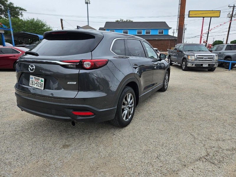 Mazda CX-9 Vehicle Full-screen Gallery Image 5