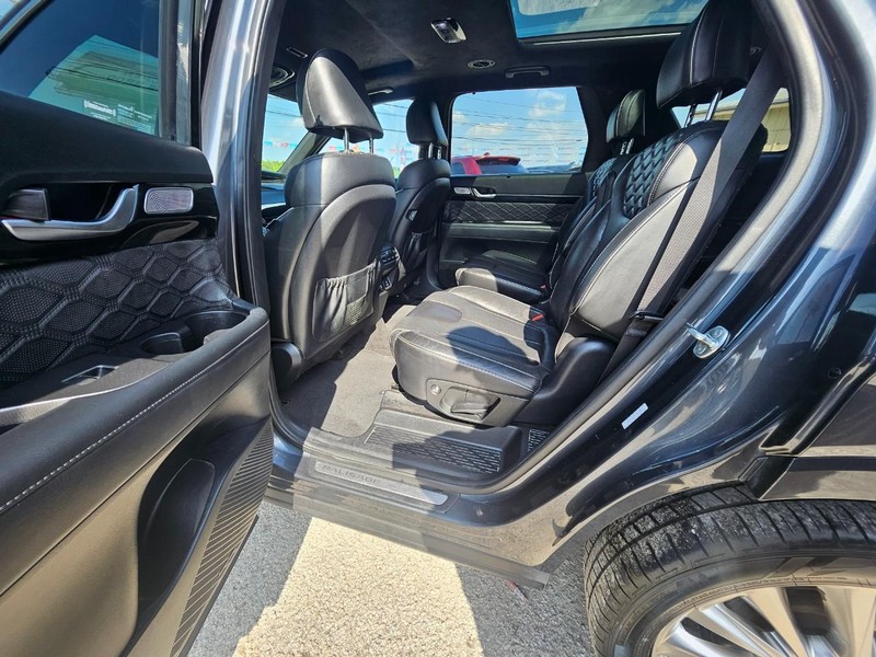Hyundai Palisade Vehicle Full-screen Gallery Image 9
