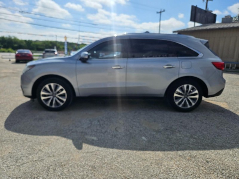 Acura MDX Vehicle Full-screen Gallery Image 2