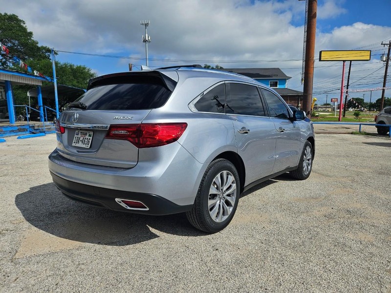 Acura MDX Vehicle Full-screen Gallery Image 6
