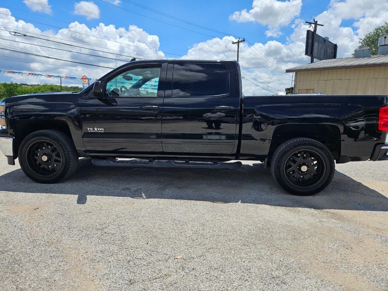 Chevrolet Silverado 1500 Vehicle Full-screen Gallery Image 2