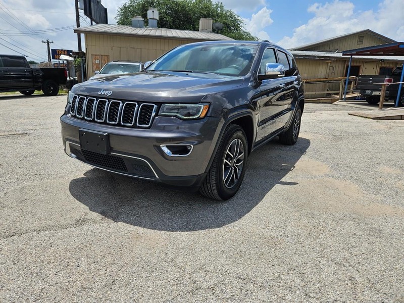 Jeep Grand Cherokee Vehicle Full-screen Gallery Image 2