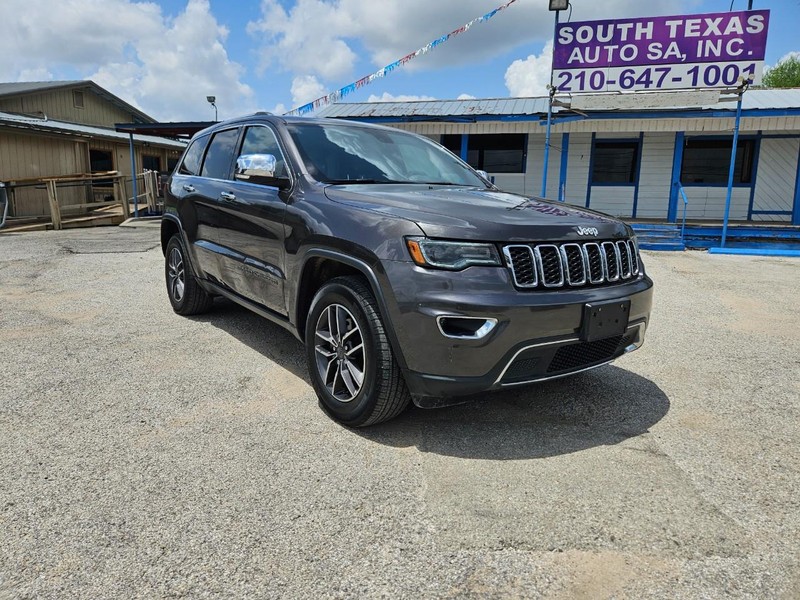 Jeep Grand Cherokee Vehicle Full-screen Gallery Image 3