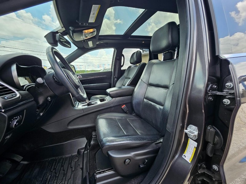 Jeep Grand Cherokee Vehicle Full-screen Gallery Image 14