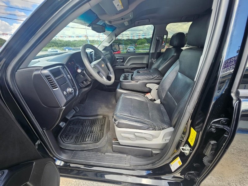 Chevrolet Silverado 1500 Vehicle Full-screen Gallery Image 13